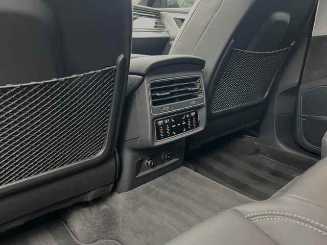 Audi Q8 50 TDI Quattro S Line S Stoelen 23RSQ8 Pano Air Hud 4wb B-O