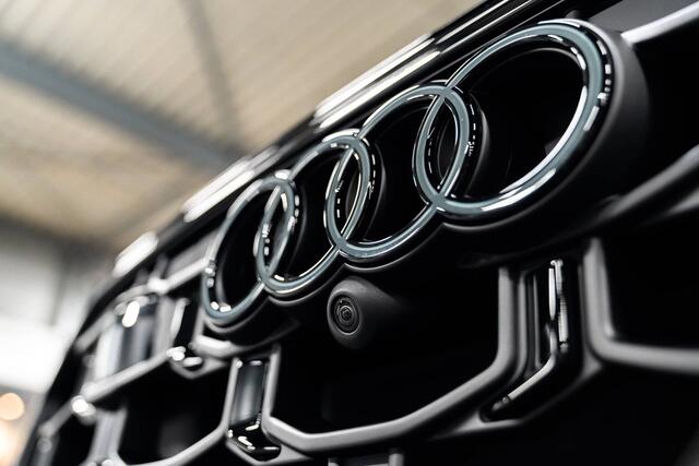 Audi Q8 60 TFSIe Competition 4W-STURING*MASSAGE*HEADUP*SOFTCLOSE