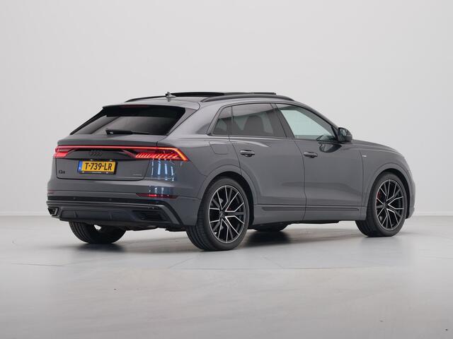 Audi Q8 60 TFSI e 460pk quattro Pro Line S-Line Competition Panorama Navigatie Acc Stoelverwarming B&O Luchtvering