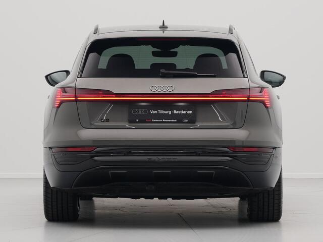 Audi Q8 e-tron 55 quattro Advanced Edition 115 kWh S Line Trekhaak Headup Display Pdc Acc Stoelverwarming Luchtvering