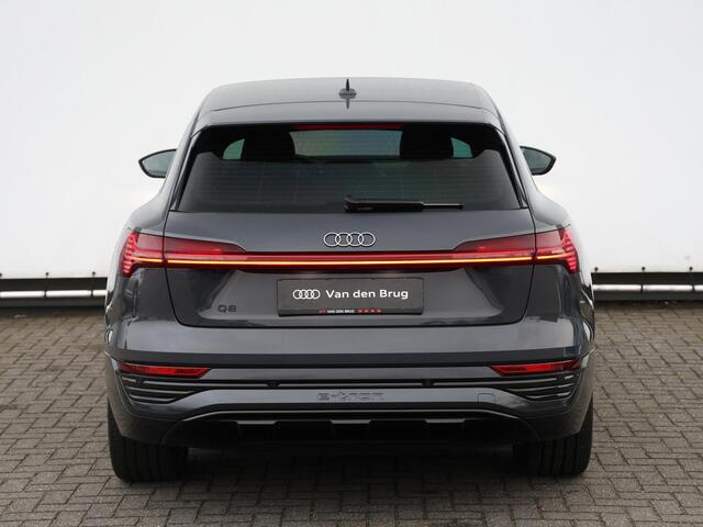 Audi Q8 e-tron 50 quattro 95 kWh 340pk | 22" Velgen | Leder | Stoelverwarming | Navi | Apple Carplay