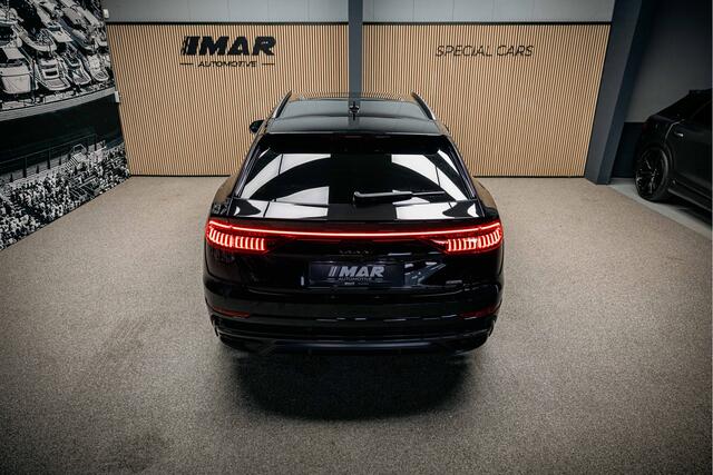 Audi Q8 60 TFSI e quattro Pro Line S Competition Z.G.A.N Q8 60 TFSI Carbon pack