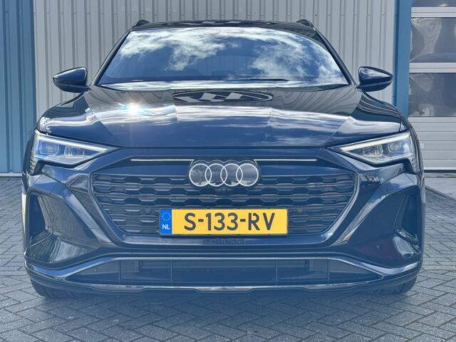 Audi Q8 e-tron 50 quattro Luchtvering / Adaptive / Sport int / Virtual cockpit / 21'' / Black Pack / NL Auto