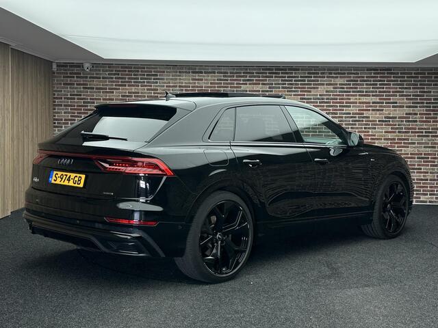 Audi Q8 55 TFSI e quattro Pro Line Plus Panorama Bang & Olufsen Head