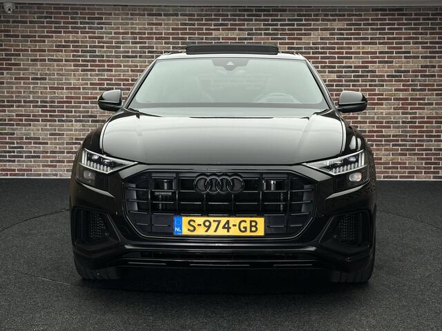 Audi Q8 55 TFSI e quattro Pro Line Plus Panorama Bang & Olufsen Head