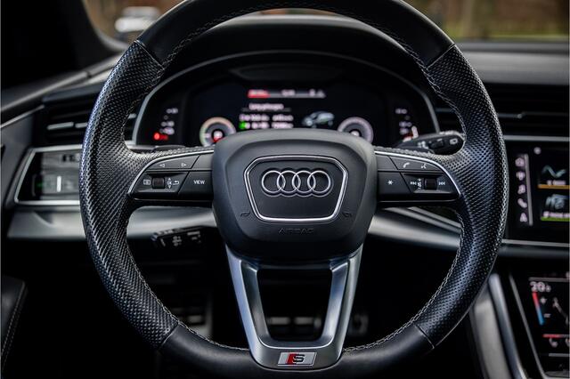 Audi Q8 55 TFSI e S-Line Massage RS Stoel Soft Close B&O Pano Matrix