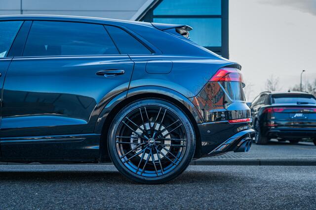 Audi Q8 55 TFSIe ABT ABT Aero pakket | ABT HR23 Glossy Black | ABT Power S | Panorama dak | B&O premium | assistentie pakket plus | vierwielsturing | ventilatie + massage | Matrix LED zwart optiek plus | leder pakket | head-up