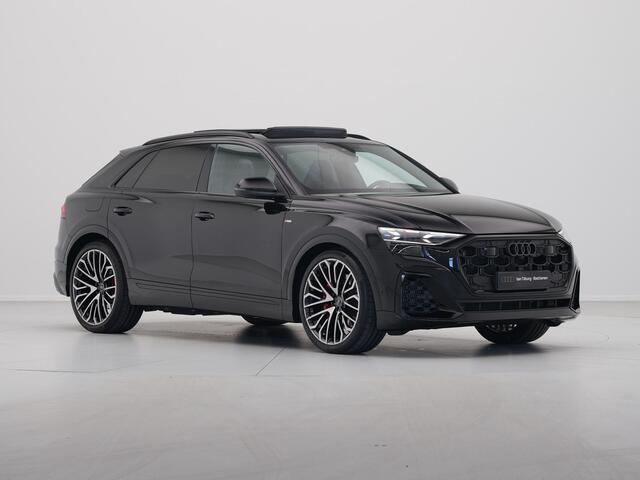 Audi Q8 60 TFSI e quattro Pro Line S Competition Panoramadak Wegklapbare trekhaak 23'' Lichtmetalen velgen Vierwiel besturing