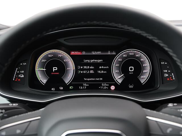 Audi Q8 60 TFSI e quattro Pro Line S Competition 490pk | Vierwielsturing | Pano | 23" | Servo| B&O | RS-stoelen | Stoelverwarming v+a | Trekhaak | Keyless | Laser LED