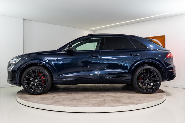 Audi Q8 60 TFSI E Quattro S-Edition Competition 490PK FACELIFT | NIEUW 2025 | 5 Jaar Garantie | BOMVOL!