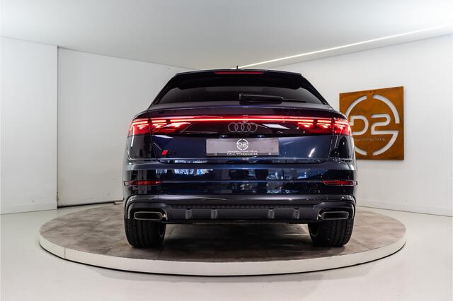 Audi Q8 60 TFSI E Quattro S-Edition Competition 490PK FACELIFT | NIEUW 2025 | 5 Jaar Garantie | BOMVOL!