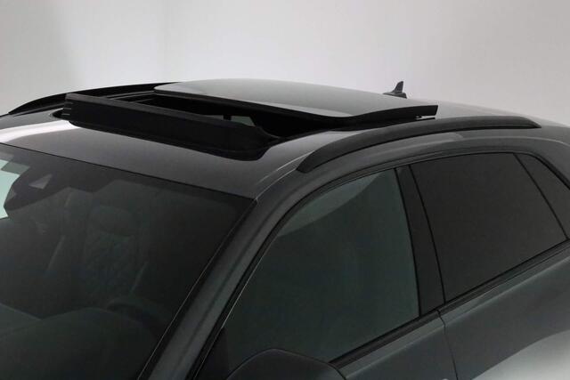 Audi Q8 Pro Line S 55 TFSI e 290 kW / 394 pk | e-premie ¤ 6.000,- | Bang & Olufsen premium | 22 inch | Panoramadak | Trekhaak | Zwart optiek