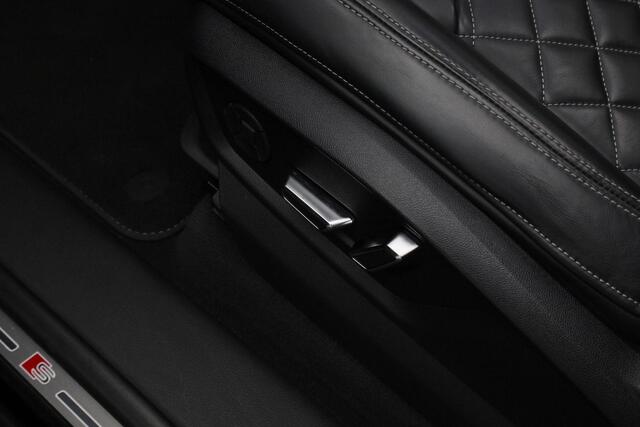 Audi Q8 60 TFSI e 340 pk tiptronic quattro Pro Line S Competition | Panoramadak | Valcona leder | Sportstoelen Plus | Bang & Olufsen | Rondomzicht camera