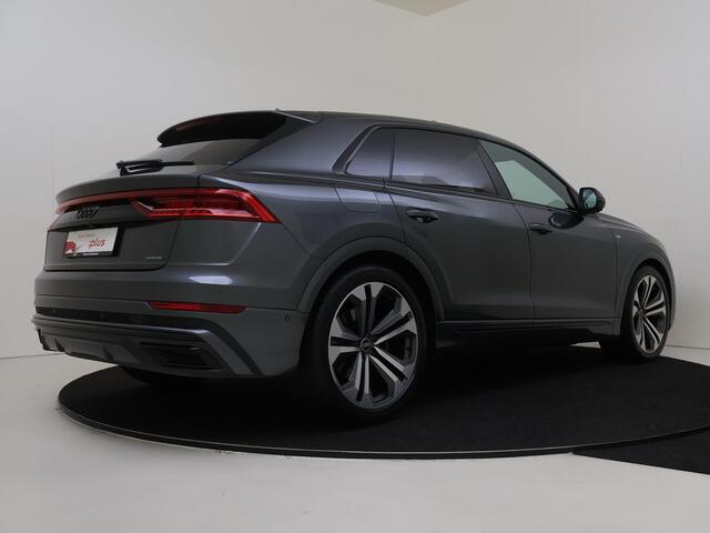 Audi Q8 55 TFSI e quattro Pro Line S | Panoramadak | Luchtvering | Trekhaak | Bang & Olufsen | 360 camera | Stoel- en stuurwielverwarming | Parkeerassistent | LED matrix verlichting | Optiek zwart Plus |