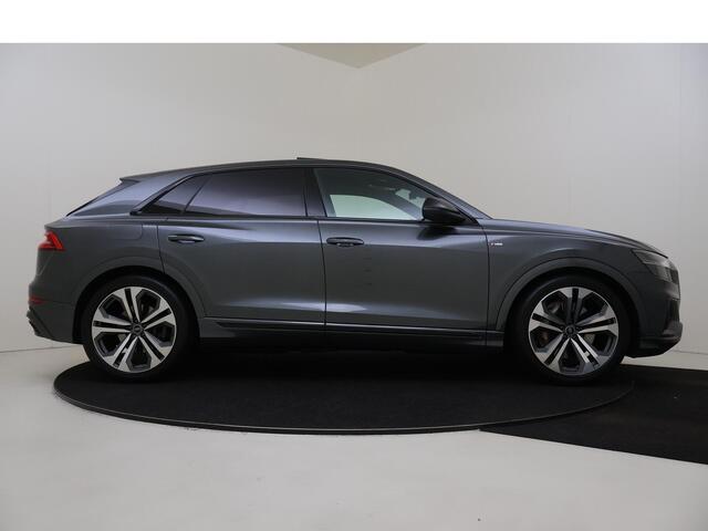 Audi Q8 55 TFSI e quattro Pro Line S | Panoramadak | Luchtvering | Trekhaak | Bang & Olufsen | 360 camera | Stoel- en stuurwielverwarming | Parkeerassistent | LED matrix verlichting | Optiek zwart Plus |