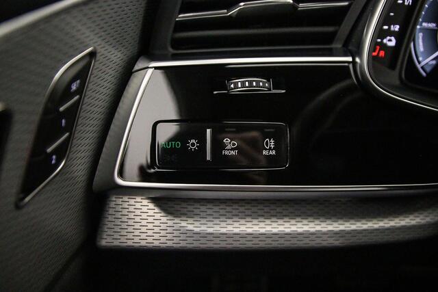 Audi Q8 55 TFSI e quattro Pro Line S 394pk | Pano | Vierwielbest. | Trekhaak | Bang & Olufsen | Tour / Parking Pack |
