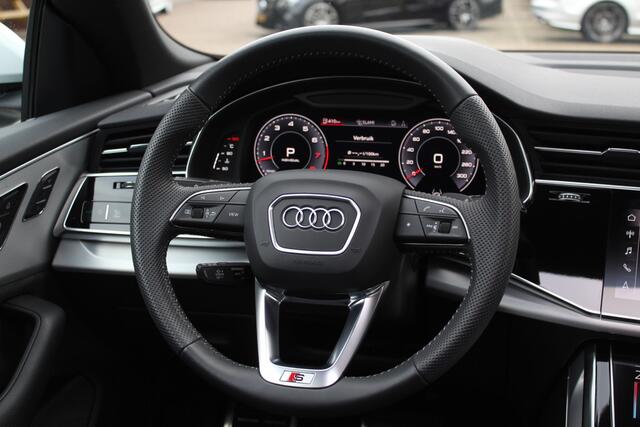 Audi Q8 55 TFSI e quattro Pro Line S / Vol opties!! / Trekhaak / Panoramadak / 360Camera / Head-up / 22'' / Softclose / B&O / Luchtvering / Keyless / Stuurverwarming / Sfeerverlichting / Stoelventilatie + verwarming / Dodehoek /