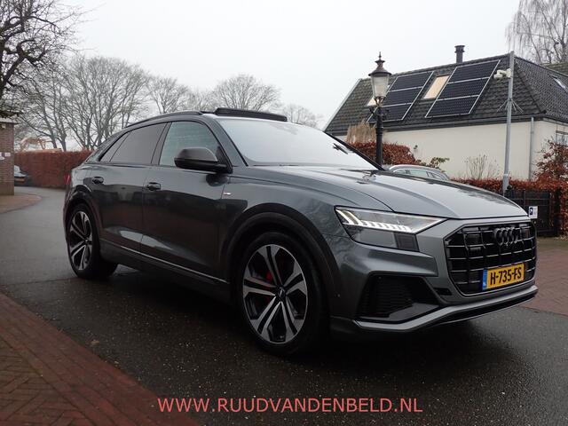 Audi Q8 50TDI S-LINE HEADUP/22''/MASSAGE/VENTILATIE/SOFTCLOSE/360*CAMERA
