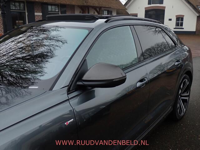 Audi Q8 50TDI S-LINE HEADUP/22''/MASSAGE/VENTILATIE/SOFTCLOSE/360*CAMERA