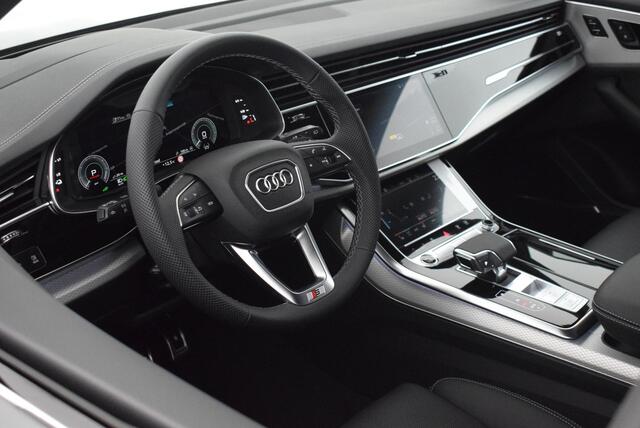 Audi Q8 60 TFSI e 490pk quattro Pro Line S Competition Trekhaak 360Camera Leder Head-Up B&O Laser Led Luchtvering Keyless Massage Panoramadak Navigatie