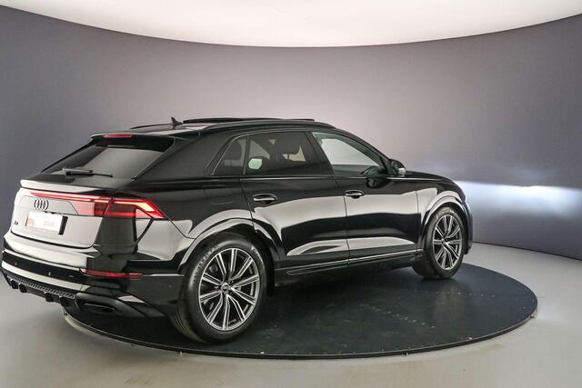 Audi Q8 55 TFSI e quattro Pro Line S | Pano | B&O | Head Up | Trekhaak | Adapt. Cruise | Ambient Plus | 4-wielbesturing |