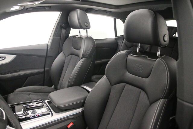 Audi Q8 55 TFSI e quattro Pro Line S | Pano | B&O | Head Up | Trekhaak | Adapt. Cruise | Ambient Plus | 4-wielbesturing |