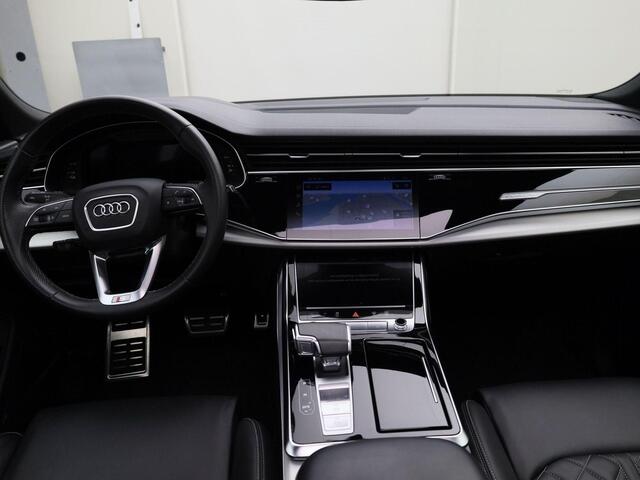 Audi Q8 55 TFSIe 280kW/381PK quattro S Line · Leder · Luchtvering · Panoramadak