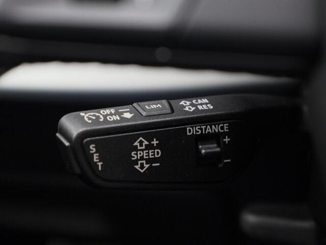 Audi Q8 55 TFSIe 280kW/381PK quattro S Line · Leder · Luchtvering · Panoramadak