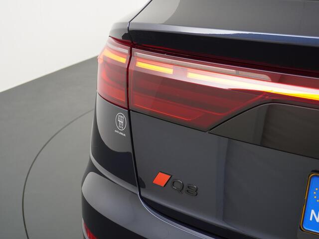 Audi Q8 60 TFSI e quattro Pro Line S Competition Trekhaak | NL Auto | Panorama Dak |