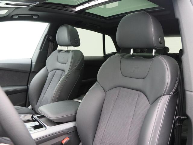 Audi Q8 55 TFSi e 394 Pk Automaat quattro S-Line | HD Matrix LED | Vierwielbesturing | B&O Audio | Trekaak | Panoramadak | Zwart Optiek | Luchtvering | 18.804 Km!!