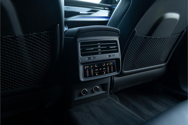 Audi Q8 55 TFSI quatto S-Line Panodak S-Stoelen Head-up Matrix B&O