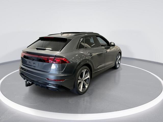 Audi Q8 60 TFSIe 490pk Quattro Pro Line S Competition · Luchtvering · 360 Camera · Servosluiting · Panoramadak · Elek. trekhaak · Stoelventilatie · 22'' Inch · Garantie t/m 12-02-2028 of 90.000km