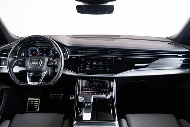 Audi Q8 55 TFSI quattro Pro Line Plus S line - S line exterieur pakket - Trekhaak - Panoramadak - Bang & Olufsen - Assistentiepakket Tour/City - Parkeerhulp vóór/achter - S sportstoelen - Stoelventilatie - Achterbank plus -