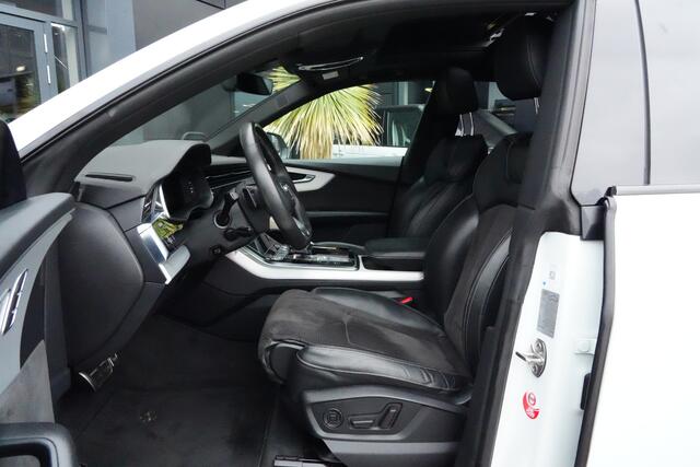 Audi Q8 55 TFSI quattro Pro Line Plus 394pk Panoramadak/TIKINMOTOR