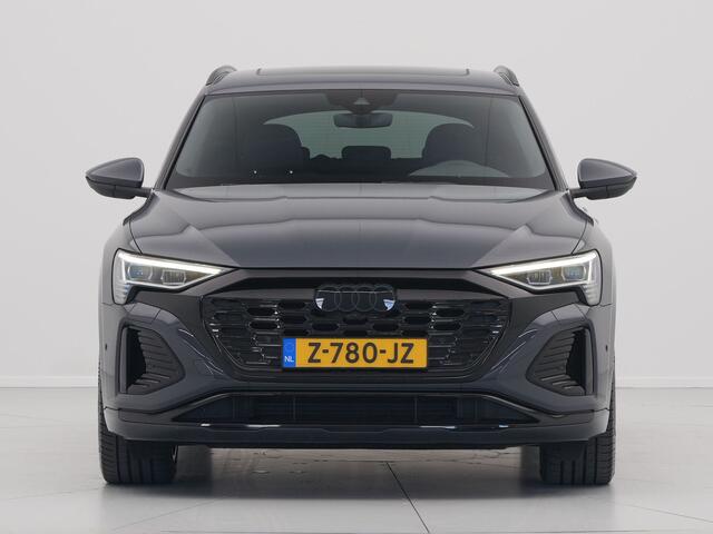 Audi Q8 e-tron 55 quattro S-Line Edition Competition 115 kWh 408pk Panorama Navigatie Camera Stoelverwarming Luchtvering Memory Seats