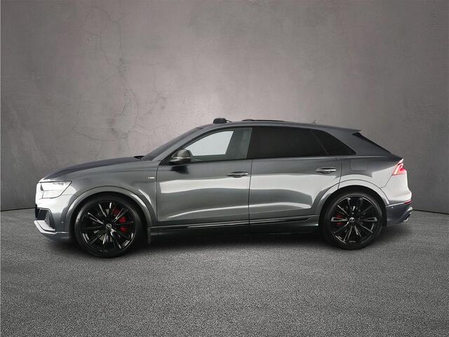 Audi Q8 60 TFSI e quattro Pro Line S Competition | Headup | Pano | Trekhaak | Carbon | B&O | Massage | City | Parking plus |