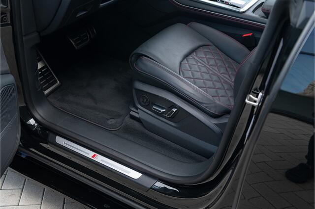 Audi Q8 60 TFSI e quattro S-Line Competition Panodak ACC Achteras Bestr. Head Up 360 Oled Massage Softcl. B&O Stoelvent. Trekhaak