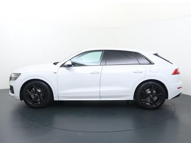 Audi Q8 55 TFSI e quattro Pro Line Advanced | 340 PK | SoH 97% | Automaat | Multifunctioneel stuurwiel | Cruisecontrol | Luchtvering |