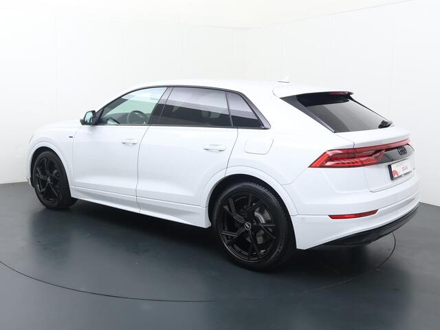 Audi Q8 55 TFSI e quattro Pro Line Advanced | 340 PK | SoH 97% | Automaat | Multifunctioneel stuurwiel | Cruisecontrol | Luchtvering |