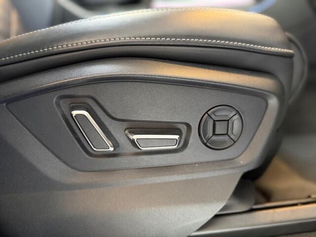 Audi Q8 60 TFSI e quattro S Competition PANO / CAMERA / RS SEATS / SQ8 BTW