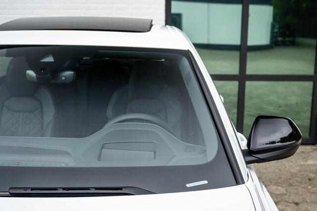 Audi Q8 60 TFSI e quattro S Competition 490pk