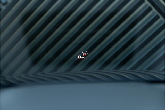 Audi Q8 55 TFSI e quattro S-Line ACC Pano Matrix Head Up B&O S-Stoelen Ambient Softcl. 360 Trekhaak