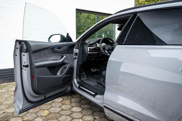 Audi Q8 60 TFSI e quattro S Competition Nightvision Nardo