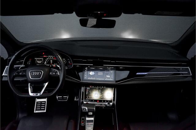 Audi Q8 4.0 TFSI RS Q8 Quattro Dynamic+ Keramisch Pano B&O Trekhaak Alcantara 23"