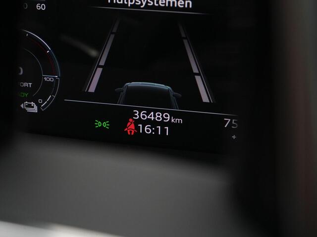 Audi Q8 Sportback e-tron 50 quattro S Edition 95 kWh 340 pk / S-Line | Panoramadak | Valcona leder | Geheugenstoel | Bang & Olufsen | Matrix LED | Stuur-/stoelverwarming