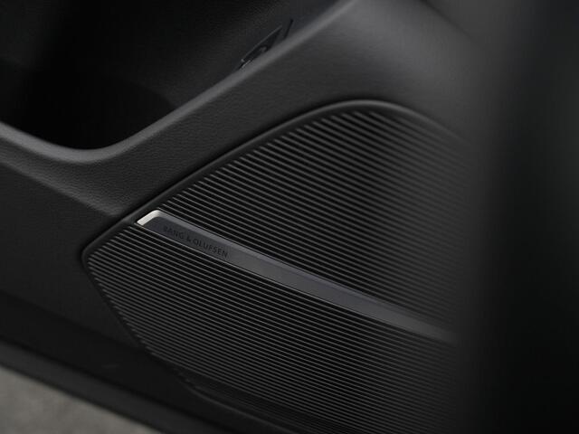 Audi Q8 55 TFSI e 381 pk tiptronic quattro Pro Line Plus | Panoramadak | HD-Matrix LED | Stoelventilatie | Leder | Bang & Olufsen | Stuur-/stoelverwarming