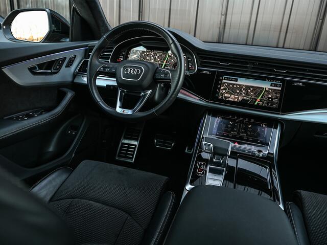 Audi Q8 60 TFSI e Quattro Competition · Keyless · B&O Sound · Soft Close · 360 Camera · Stuurverwarming · Panoramadak · Head-up · Alcantara · Memory Seats · Adaptive Cruise · Achterbank verwarmd · Trekhaak