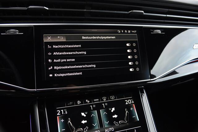 Audi Q8 55 TFSI e Quattro / 2x S-line/ Standkachel/ Luchtvering/ Panoramadak/ Trekhaak/ 280kW (381PK)