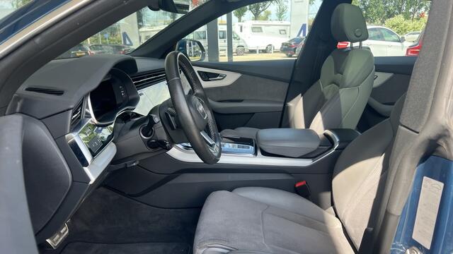 Audi Q8 55 TFSI e q S-Line | Pano | Camera