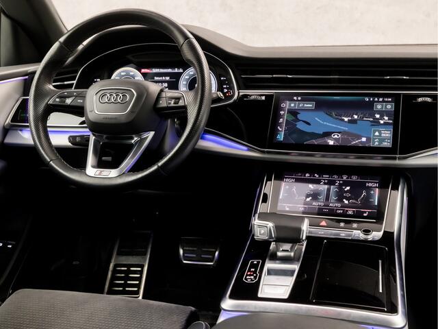 Audi Q8 55 TFSI e quattro S-Line Sport 381Pk Automaat (PANORAMADAK, LUCHTVERING, HEAD-UP DISPLAY, BANG&OLUFSEN, 360 CAMERA, STOELVERWARMING ACHTER, KEYLESS, MATRIX LED, NIEUWSTAAT)